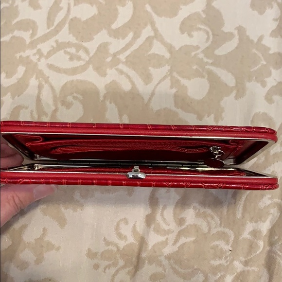 Red Wallet - Picture 4 of 6